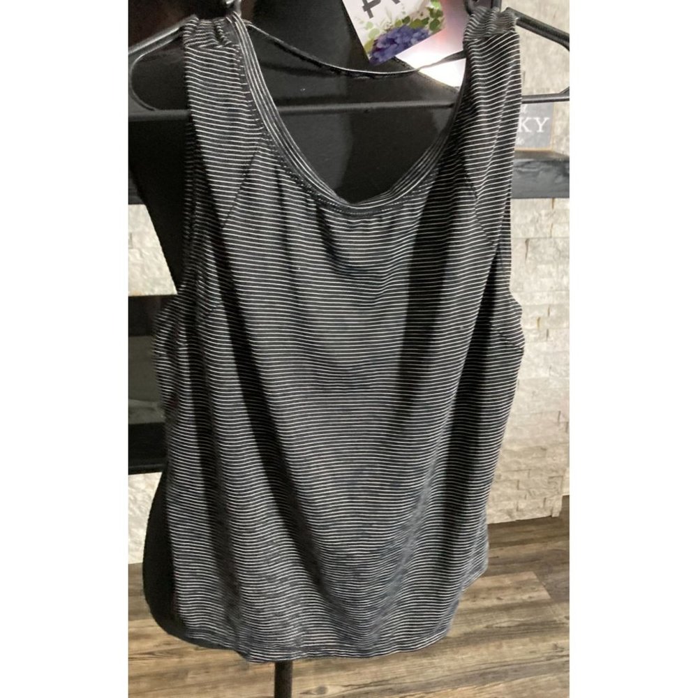 Champion- Womens -small athletic top- no visible flaws- good condition